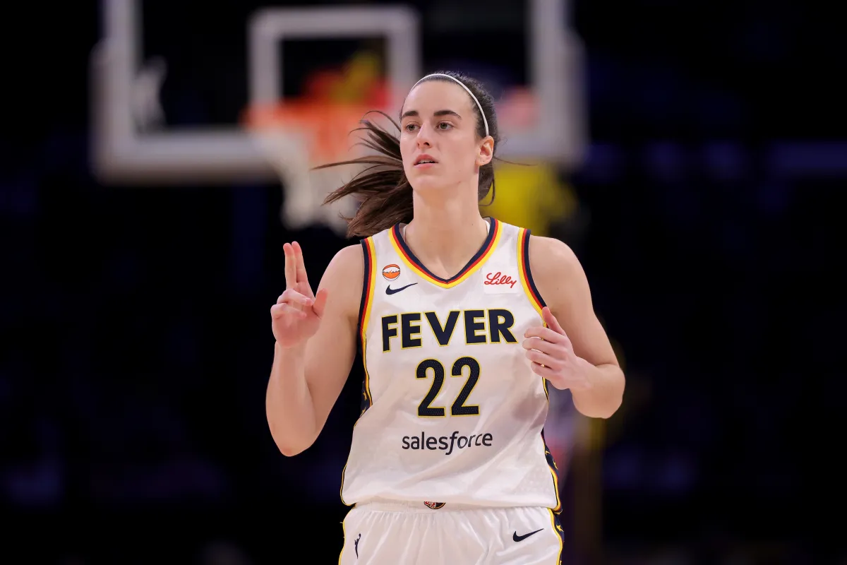 Aubrey Plaza, Caitlin Clark'ı Indiana Fever'da kızarttı