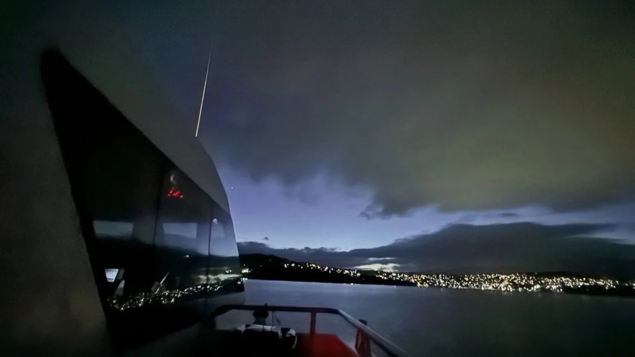 Avustralya'da kaybolan 2 Hong Konglu dalgıcı aurora turu ekibi kurtardı