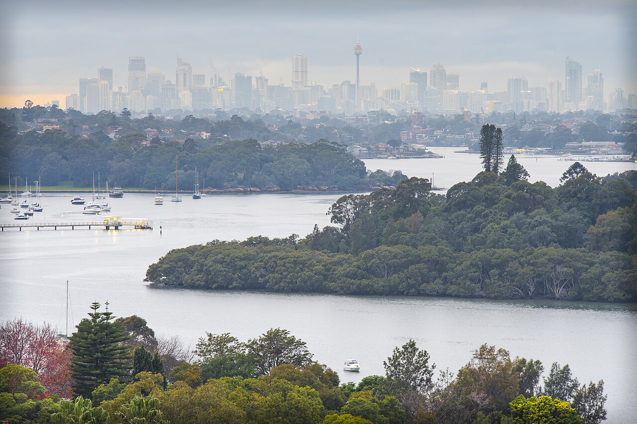 Baba 6 yaşındaki kızını Parramatta Nehri'ne atmış olabilir