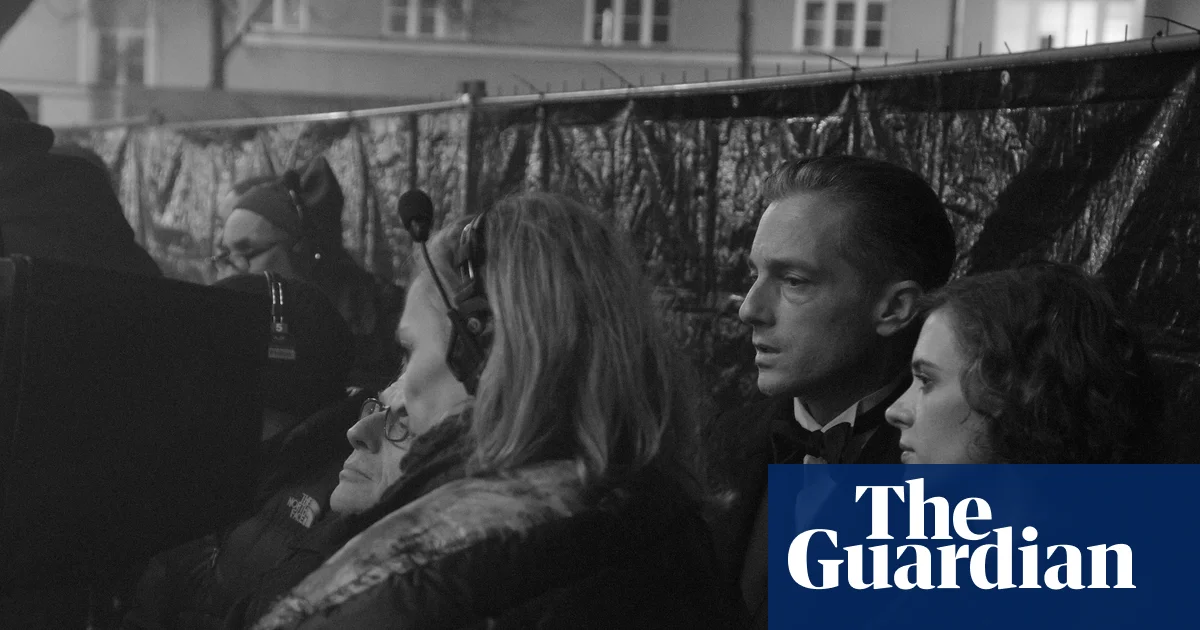 Weimar Almanya'sının Karanlık Aynası: 'Babylon Berlin' Final Sezonuyla Tarihle Yüzleşiyor