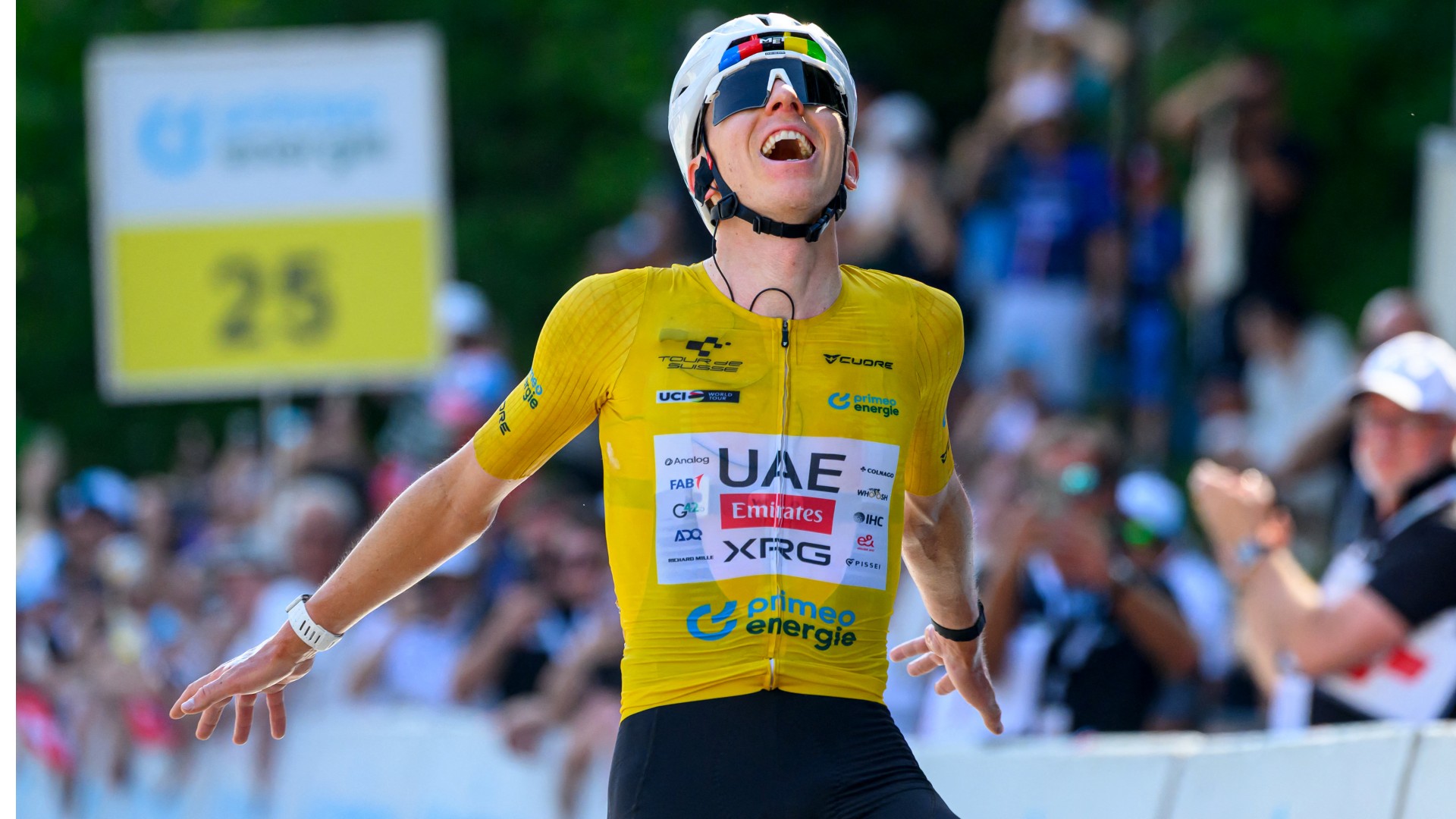 BAE ve Bahreyn'in bisiklet takımları Tour de France öncesi mercek altında
