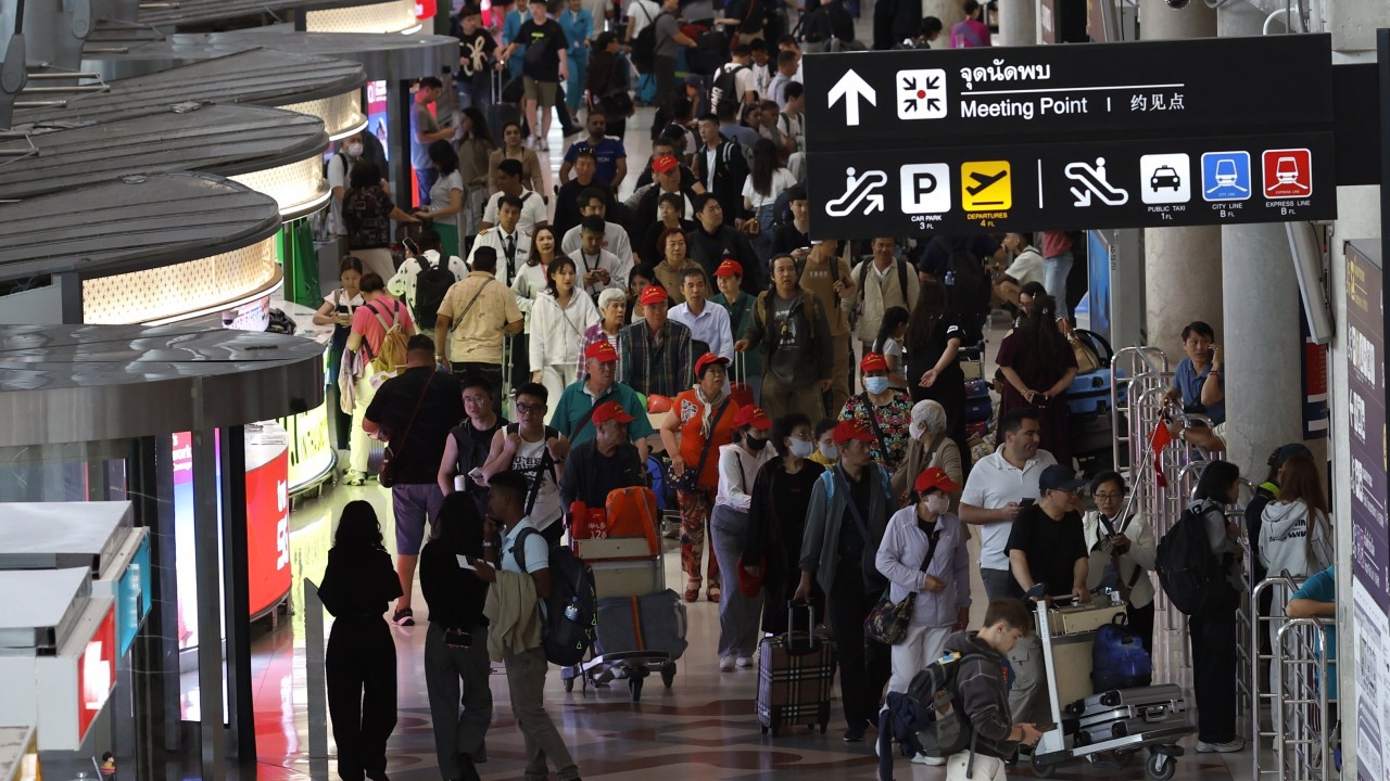 Bangkok Havalimanı'ndan Çinli Turistlere Özür