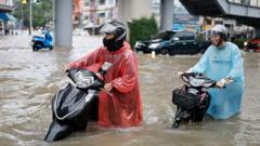 Bangkok'ta sel felaketi: Acil durum ilan edildi