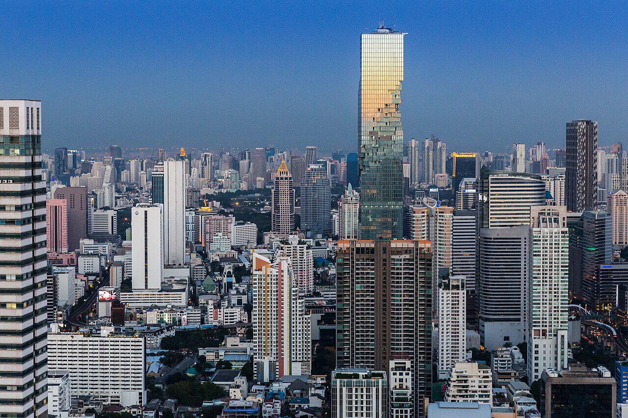 Bangkok'ta Büyük Sel: Kriz Bölgesi İlan Edildi