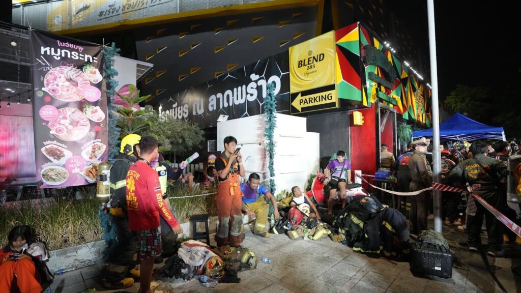 Bangkok'ta gece kulübü yangını: En az 27 ölü