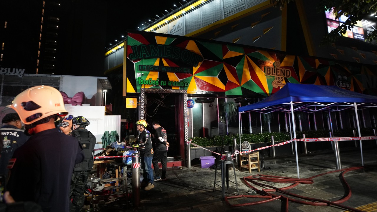 Bangkok'ta gece kulübünde yangın: En az 27 ölü