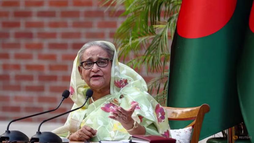 Bangladeş Eski Başbakanı Hasina, Yaşamından Endişe Duymasına Rağmen Ülkesine Döneceğini Açıkladı