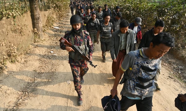 Bangladeş, Myanmar sınırını neden çitlerle kapatıyor
