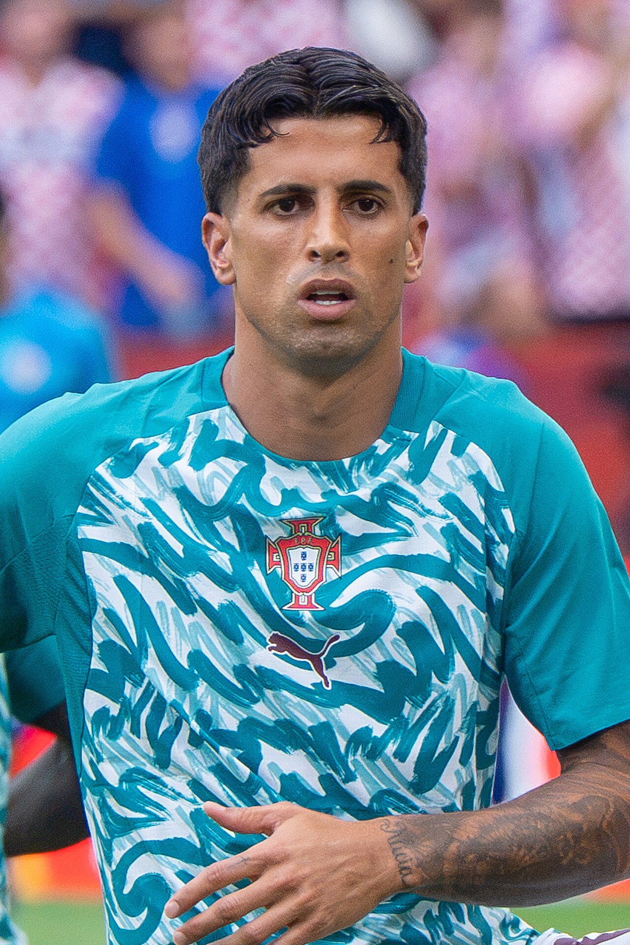 Barcelona, Cancelo'yu bedelsiz kadrosuna kattı