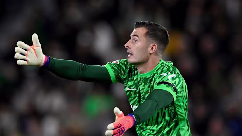 Barcelona'nın Yıldız Kalecisi Yunanistan Yolunda