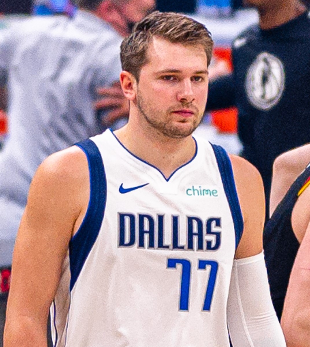 Barkley'den Lakers'a Sert Sözler: Luka Doncic'e Güvenmiyor mu