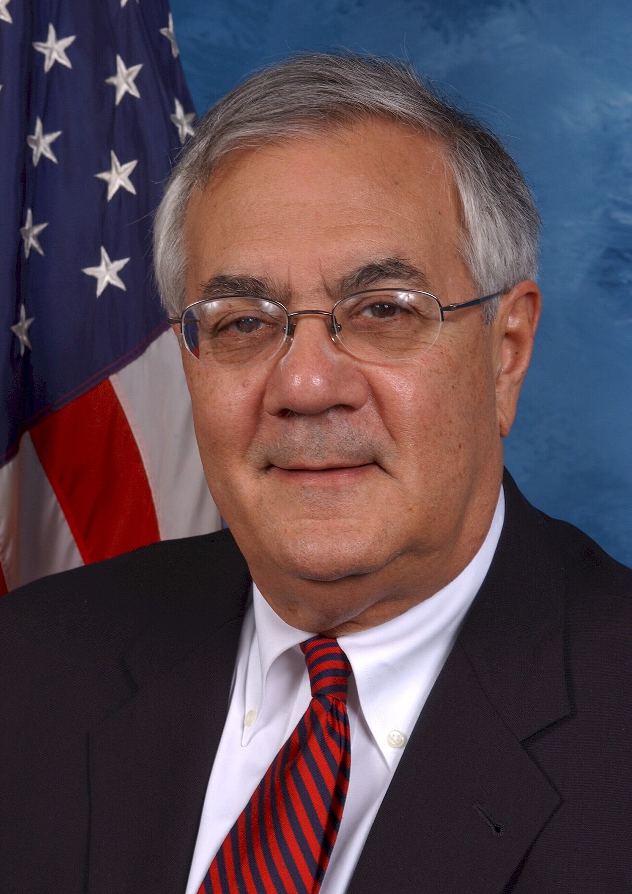 Barney Frank: Ezilenlerin Yanında Bir Ömür