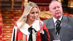 Baroness Mone ve eşi, Kovid dönemi maske anlaşması nedeniyle dava edildi