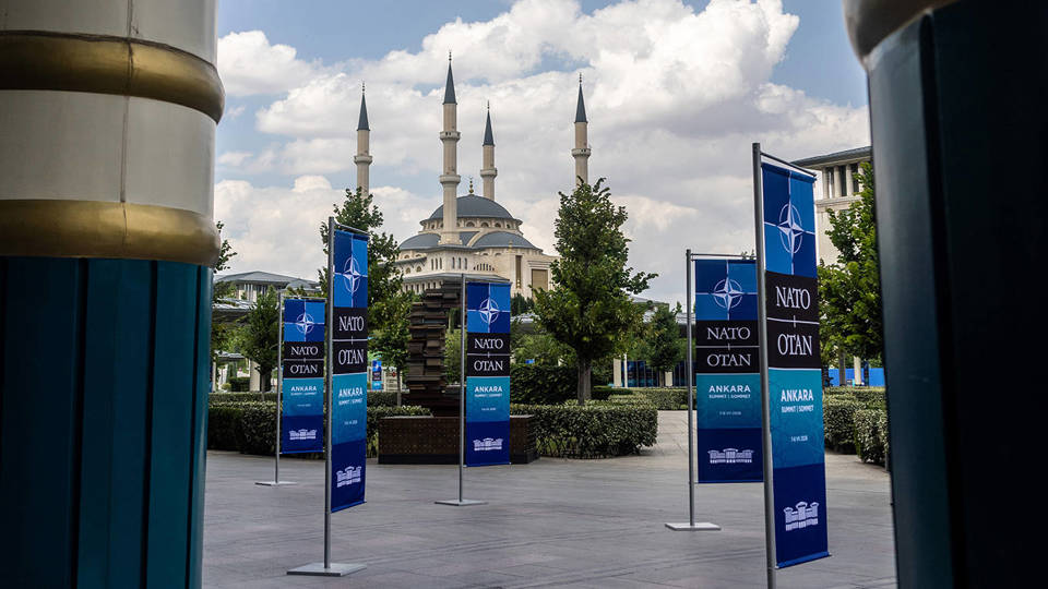 Batı'nın Türkiye İkilemi: Demokrasi mi Strateji mi