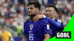 Baturina'dan muhteşem gol: Hırvatistan İngiltere'yi durdurdu