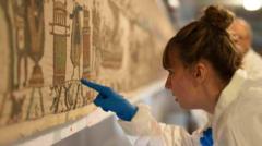 Bayeux Halısı Londra'ya 'bebek gibi' taşınacak