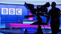 BBC üç kanalını kapatıyor: Tasarruf hamlesi