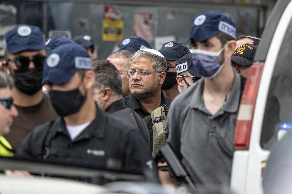 Ben-Gvir mahkeme kararına rağmen timsah hendekli cezaevini gezdi