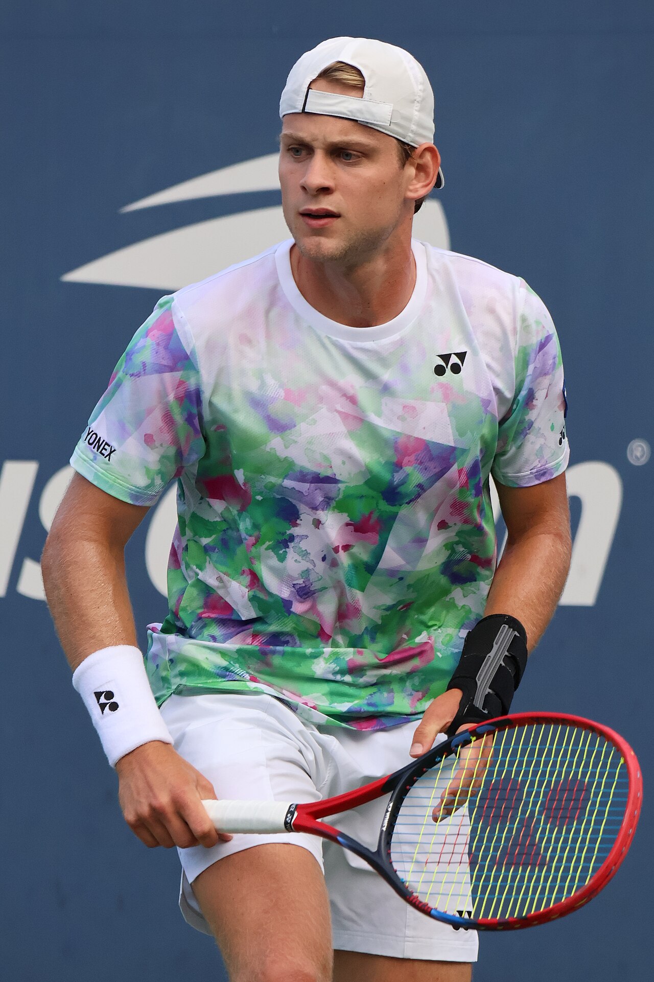 Bergs, Eastbourne'da İlk ATP Şampiyonluğunu Kazandı