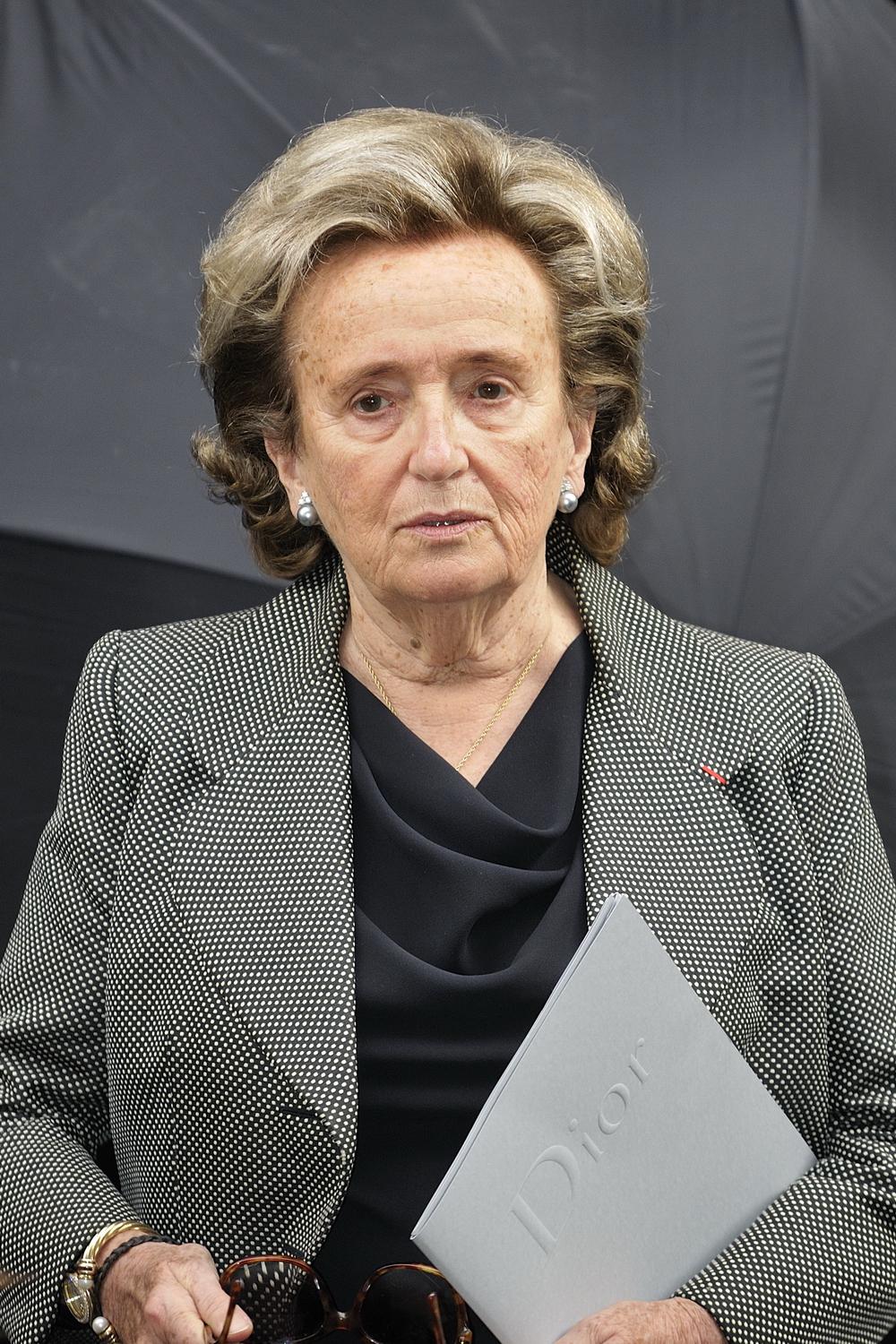 Fransa'nın eski cumhurbaşkanı Chirac'ın eşi Bernadette Chirac 93 yaşında vefat etti