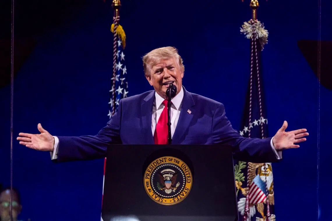 Beyaz Saray'da skandal: Trump'ın teleprompter operatörü bahis iddialarıyla açığa alındı
