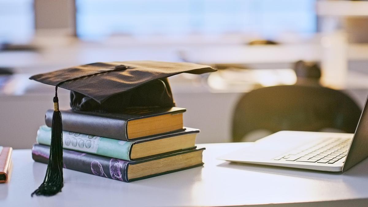 Birleşik Krallık, üç Chevening bursunu neden durdurdu