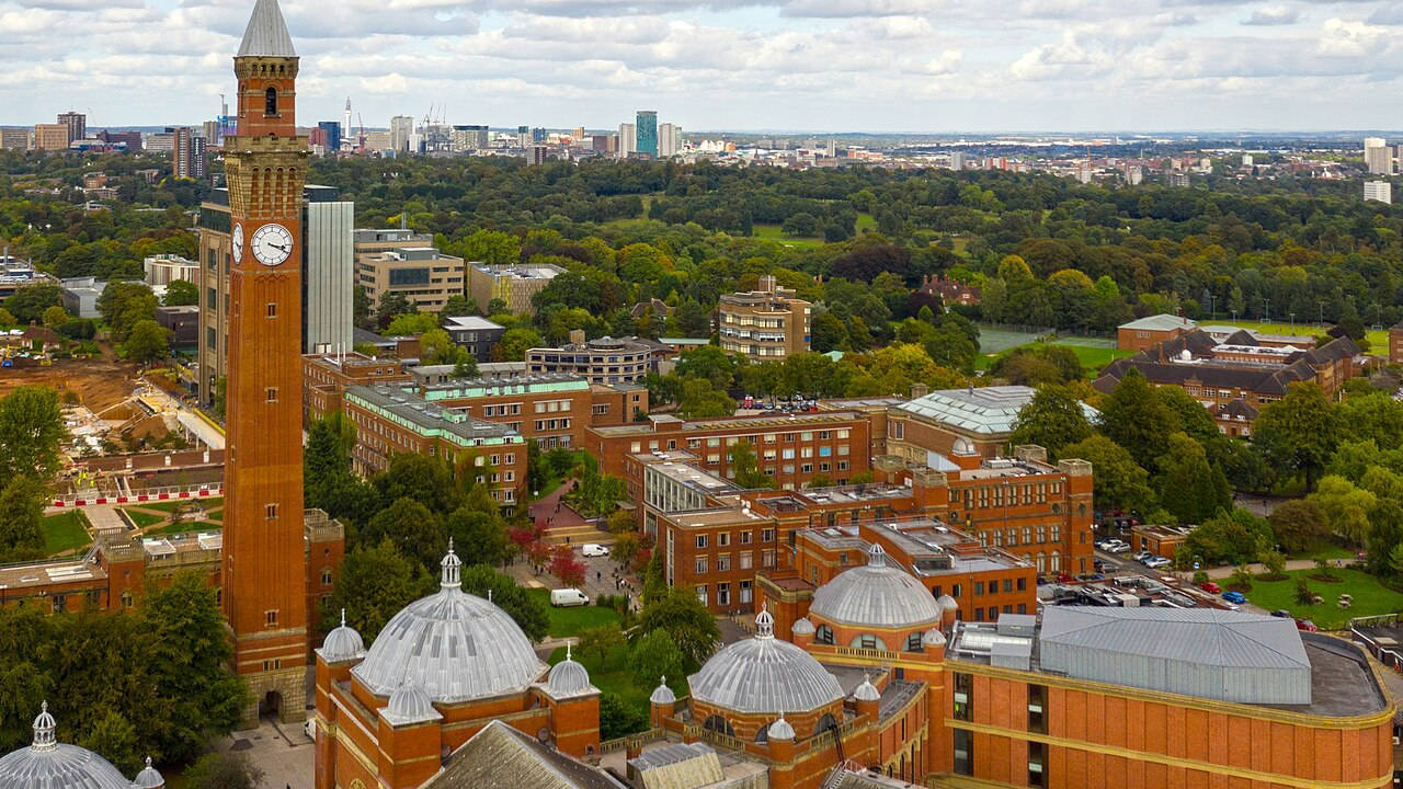 Birmingham Üniversitesi silah şirketlerine yatırım kısıtlamalarını hafifletti