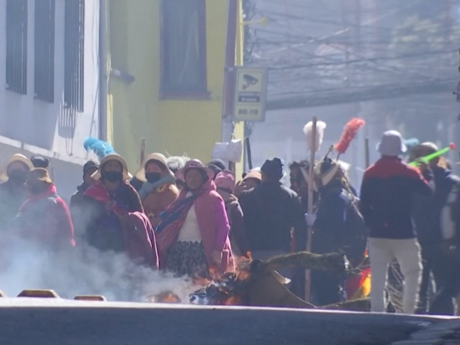 Bolivya'da Çiftçiler Polisle Çatıştı, Eski Devlet Başkanı Direniş Çağrısı Yaptı