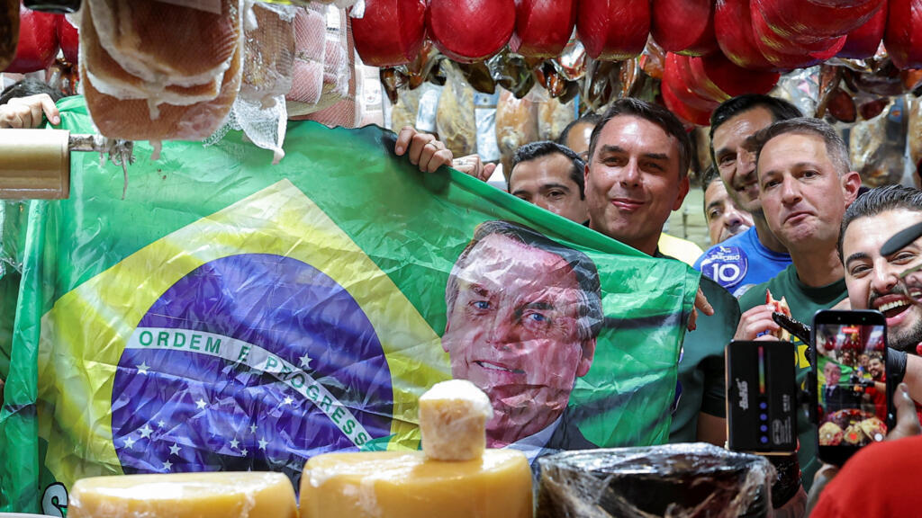 Bolsonaro'nun Oğlu Brezilya'da Babasının Mirasıyla Seçime Giriyor