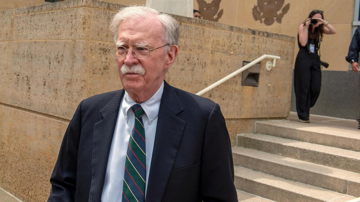 Bolton, gizli belgeleri sızdırmaktan suçlu bulundu