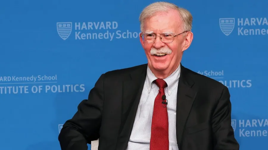 Bolton: Trump İran politikası nükleer silahlanma yarışını tetikleyebilir