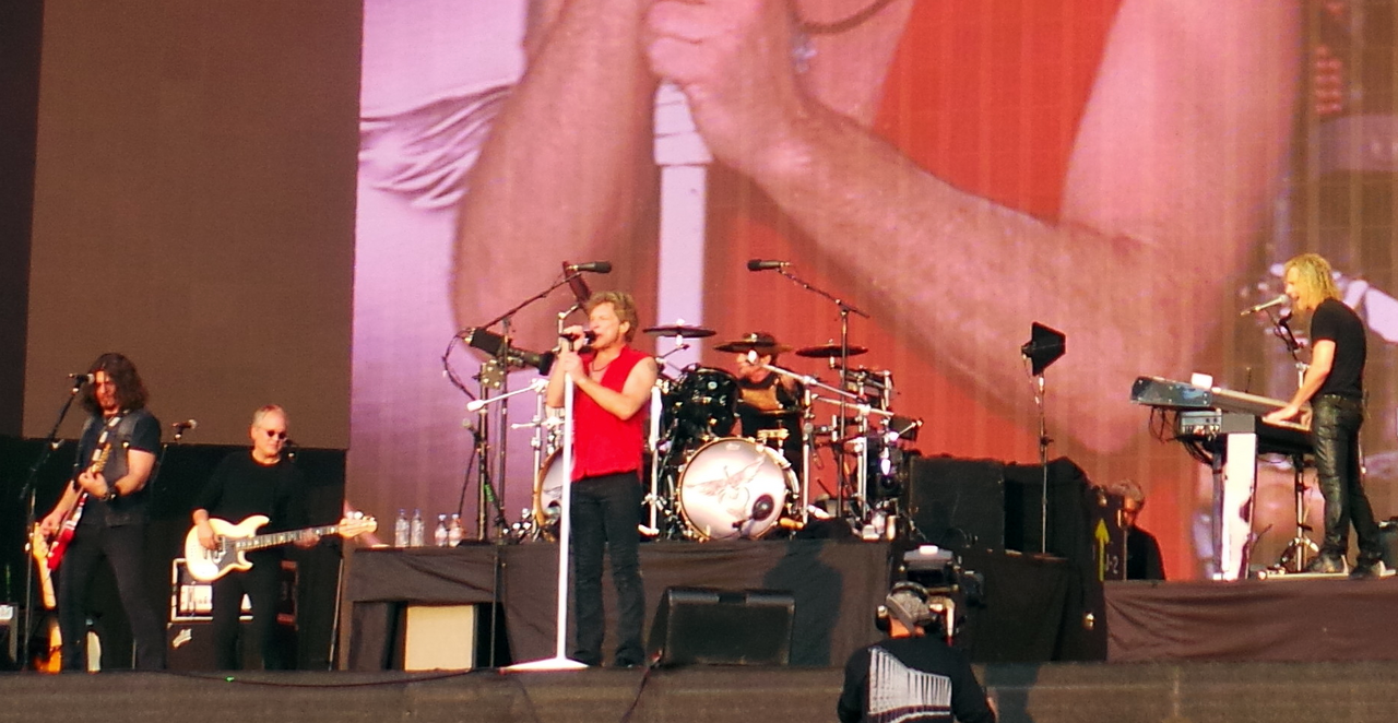 Bon Jovi Sesini Geri Kazandı: Ses Teli Ameliyatı Başarılı Geçti