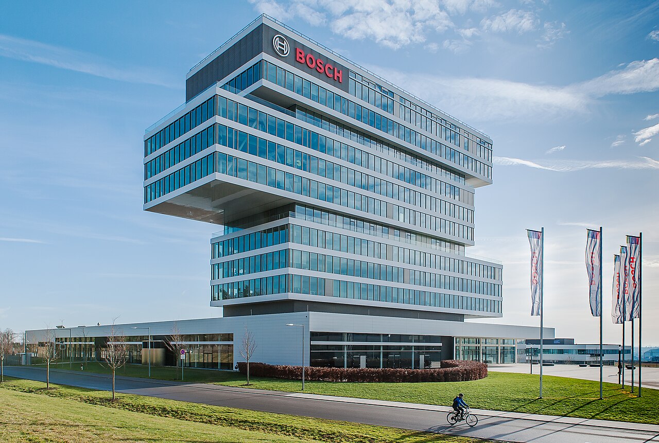 Bosch CEO'su Sürpriz İstifa: Dünyanın En Büyük Otomotiv Tedarikçisinde Şok Ayrılık