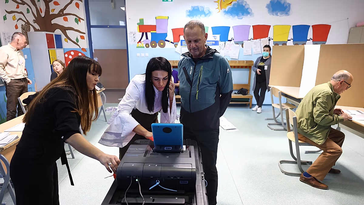 Bosna'da Seçim: AB Yolu Tıkandı, Rusya Yanlısı Siyasetçi Öne Çıkıyor