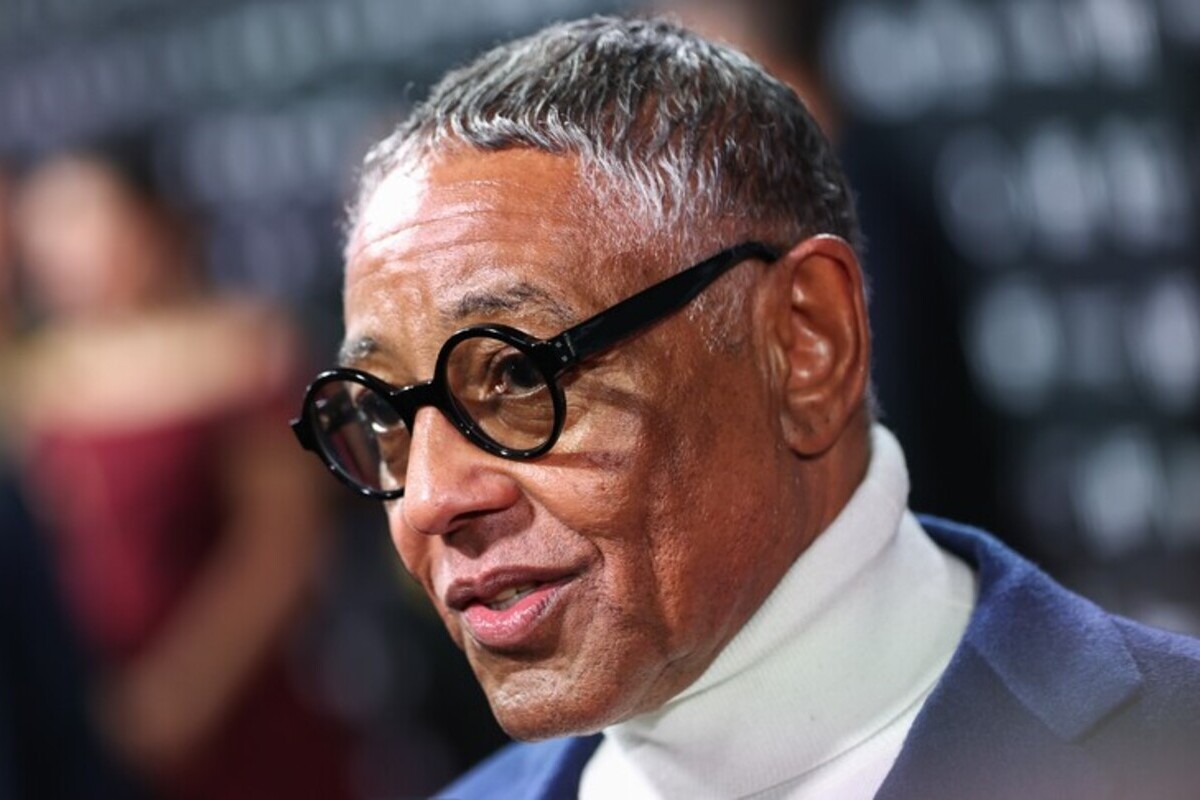 Breaking Bad'in Gustavo Fring'i Giancarlo Esposito Suudi Arabistan'da Müslüman Oldu