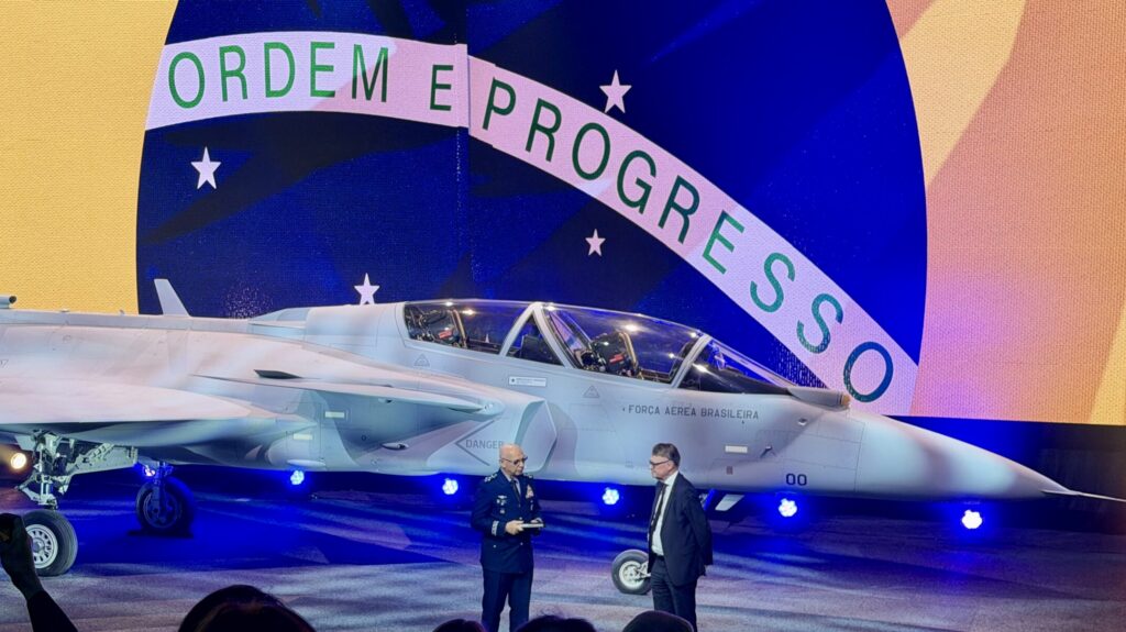 Brezilya'ya 20 Yeni Gripen Savaş Uçağı