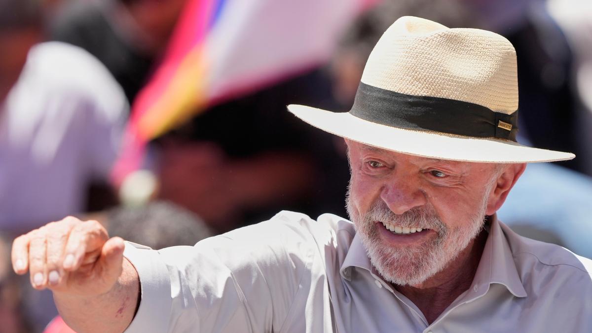 Brezilya'da Lula hükümeti akaryakıt fiyatlarını düşürdü