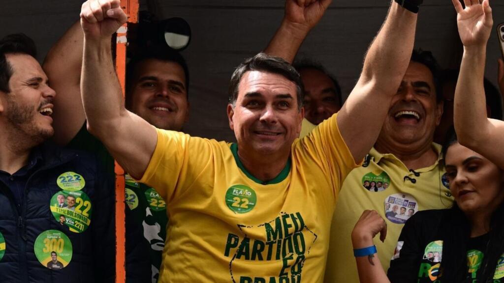 Brezilya'nın Potansiyel Devlet Başkanı: Flavio Bolsonaro Kimdir