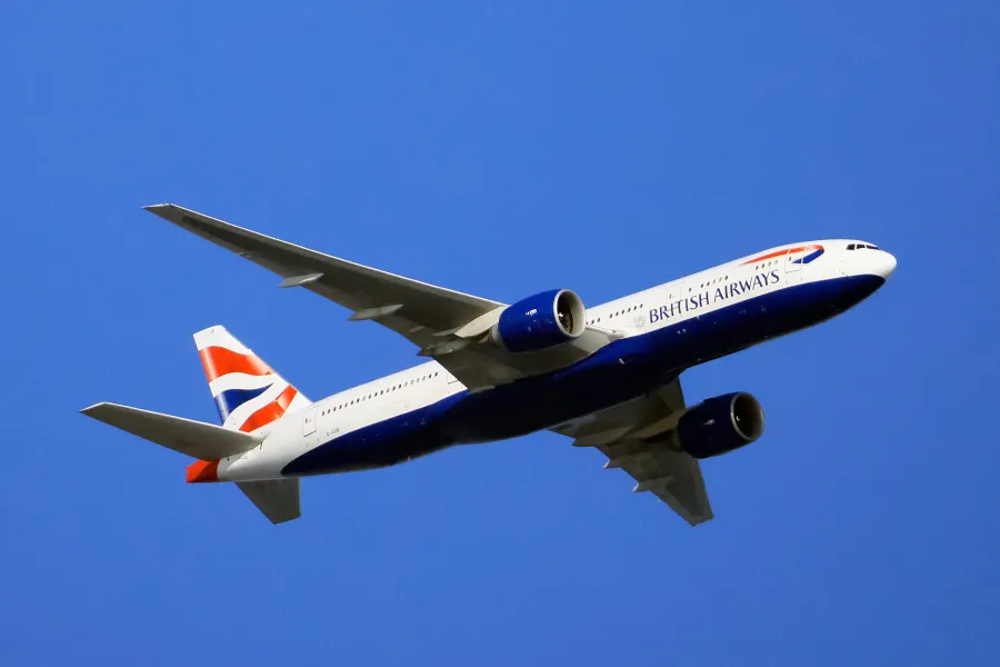 British Airways Uçağında Cep Telefonu Yangını: Yolcular Korku Dolu Anlar Yaşadı