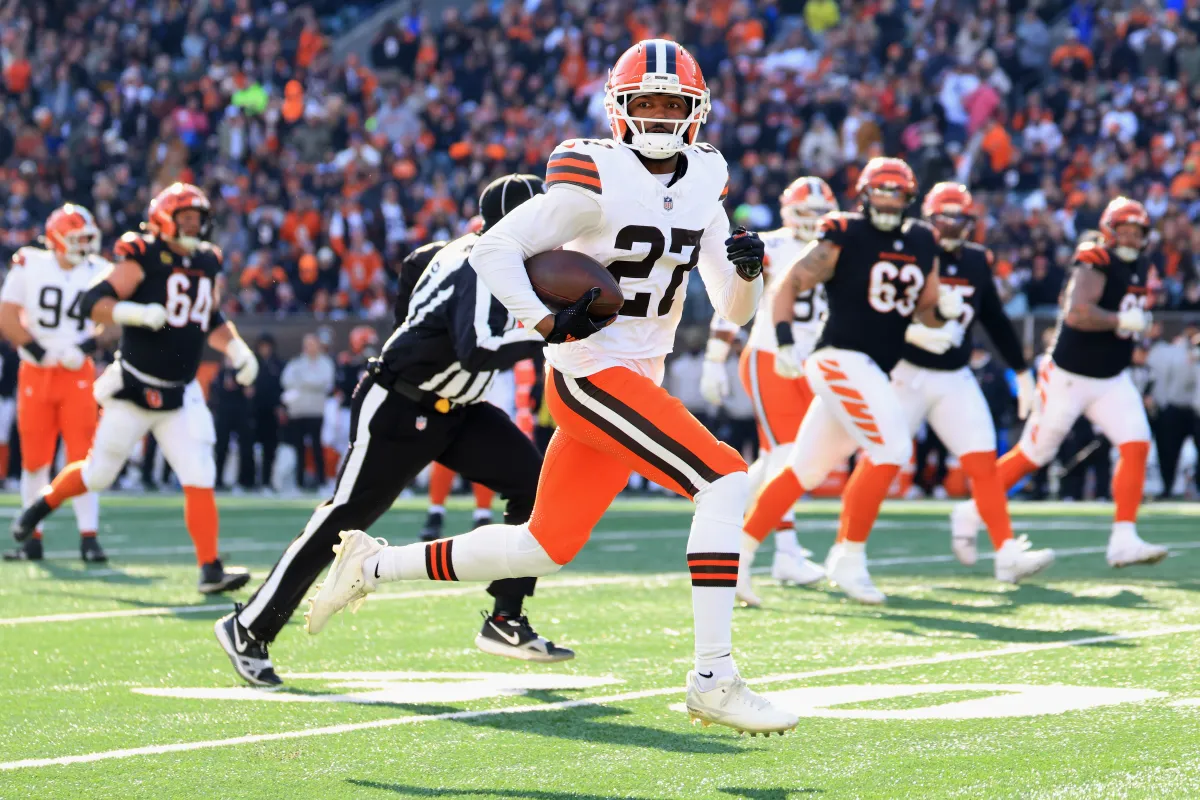 Broncos, Çaylak Oyuncuyu Serbest Bırakıp 5. Yıl Köşe Bekini Kadrosuna Kattı