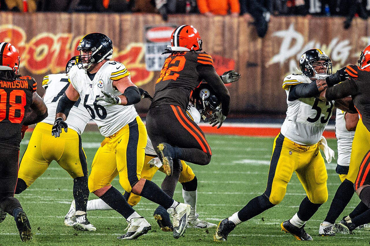 Browns HC, Steelers Yıldızlarına Emeklilik Şakası Yaptı