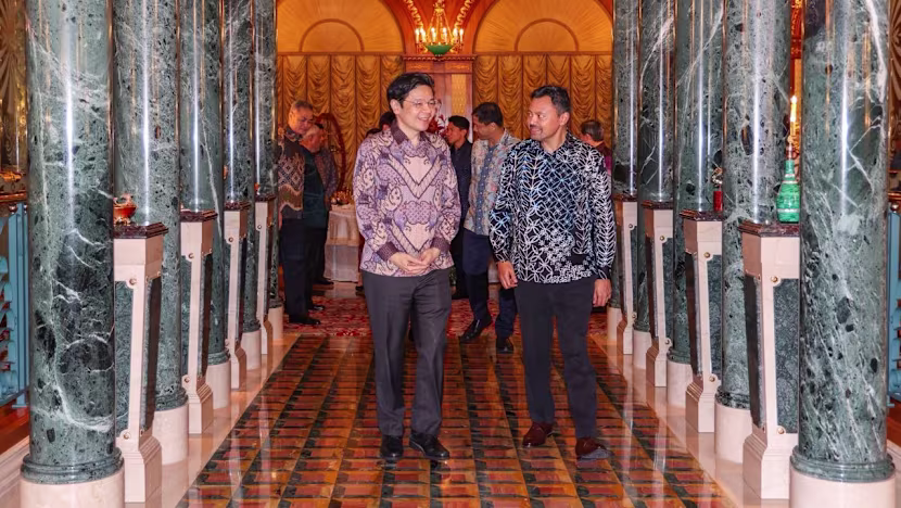 Brunei Veliaht Prensi Singapur'da SAFTI City ve Okyanusarium'u Ziyaret Edecek
