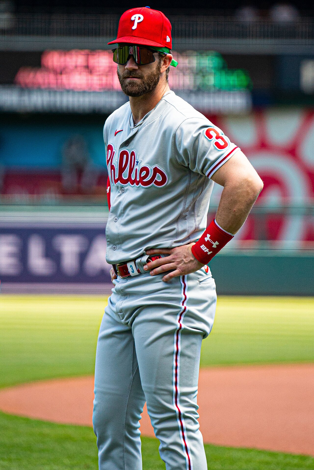 Bryce Harper, Transfer İhtimaline Karşı Dış Saha Eldivenini Yola Çıktı