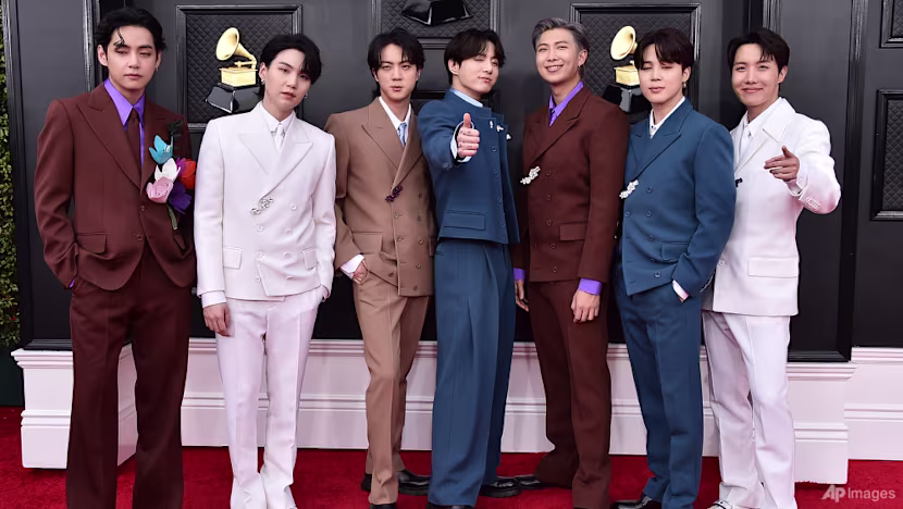 BTS'in Ajansı BigHit, Singapur'da Erkek Trainee Arıyor