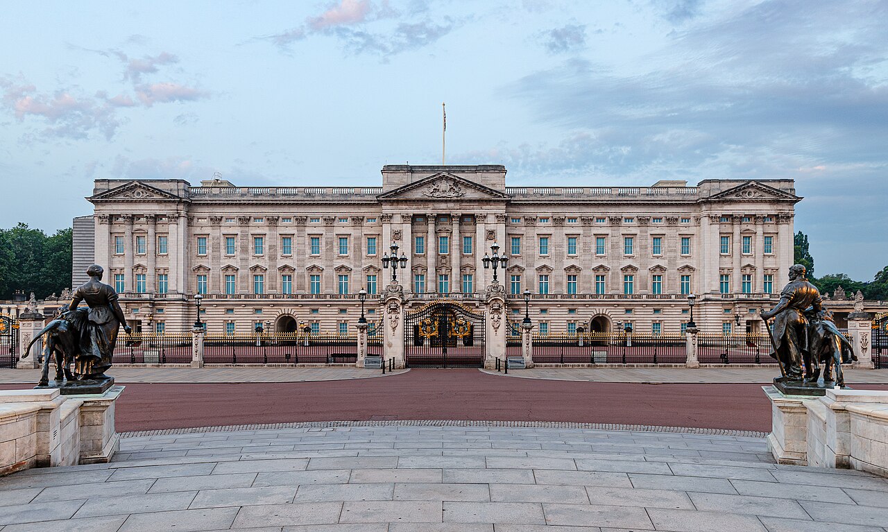 Buckingham Sarayı'nda personelin gizli tarihi ortaya çıktı