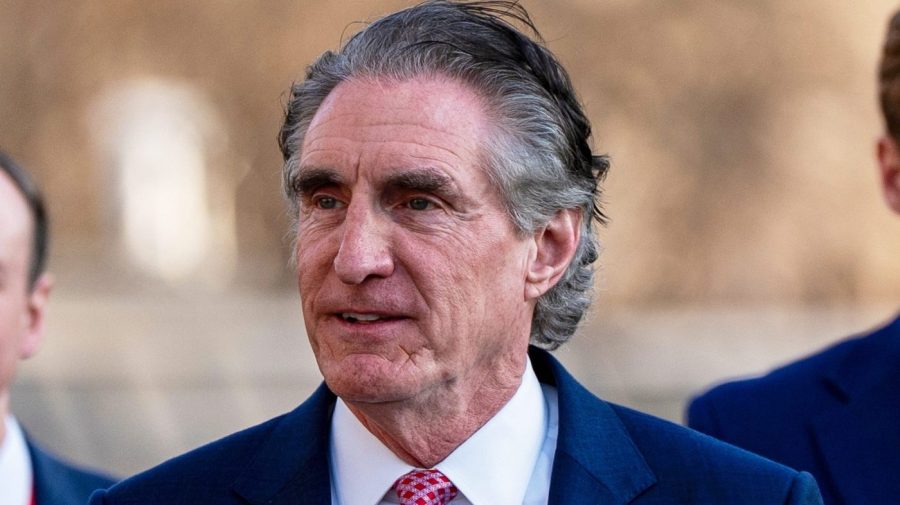 Burgum'dan DOJ Kararına Tepki: Reflecting Pool Vandalizmi İnşaat Hatası mı