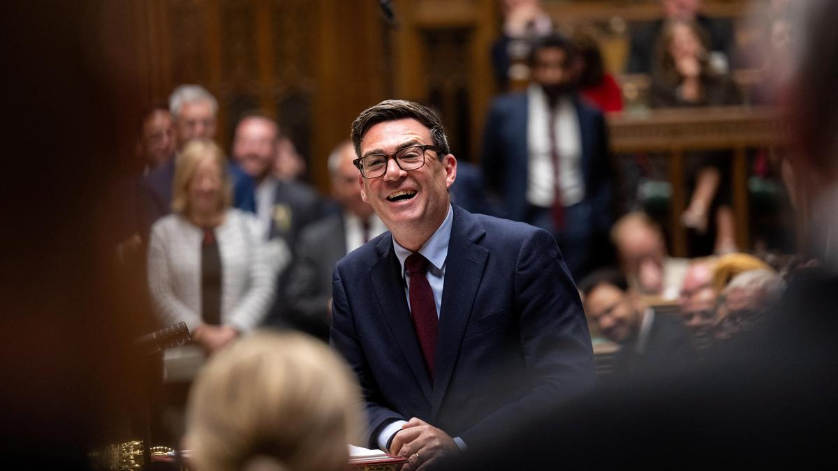 Burnham: İngiltere Batı Şeria yerleşimlerine karşı durmalı