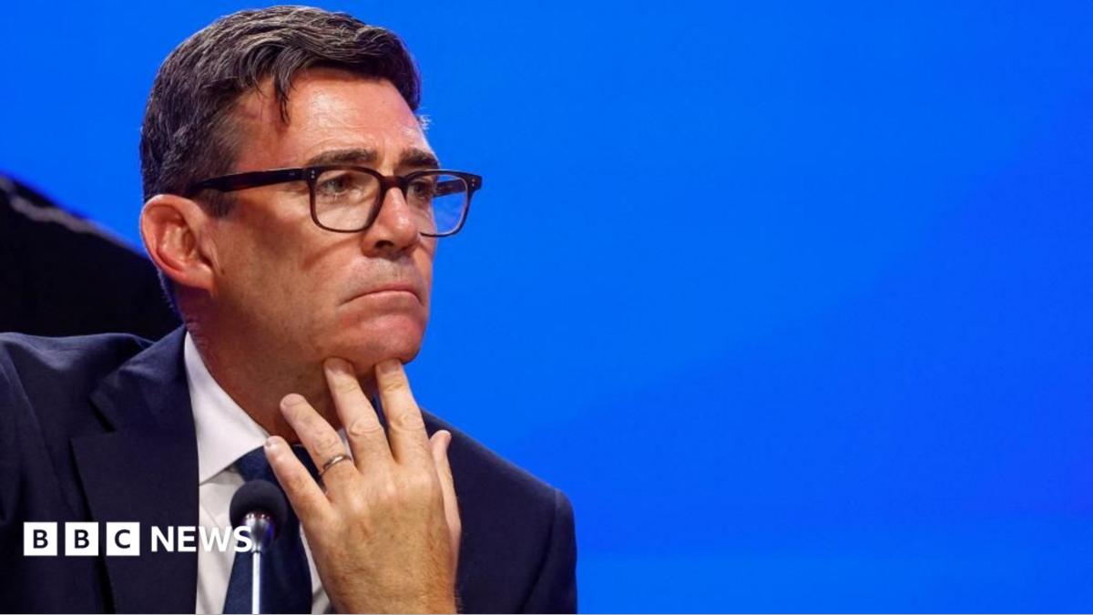 Burnham, Starmer'dan farklı olarak ötanazi yasa tasarısına oy vermeyeceğini açıkladı