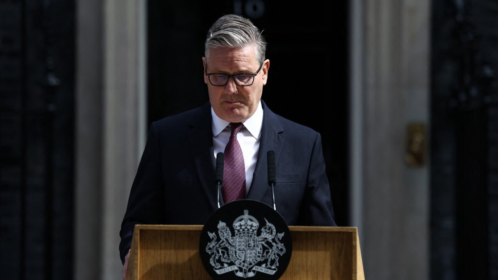 Burnham, Starmer'ın sahtekar siyasetinden kopmalı yoksa başarısız olacak