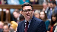 Burnham: Ulusal güvenlik, sosyal güvenliğe zarar veremez